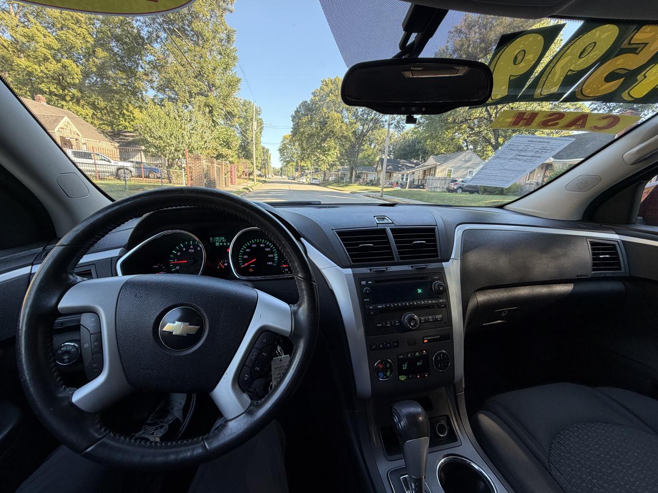 Chevrolet Traverse LT FWD 2011
