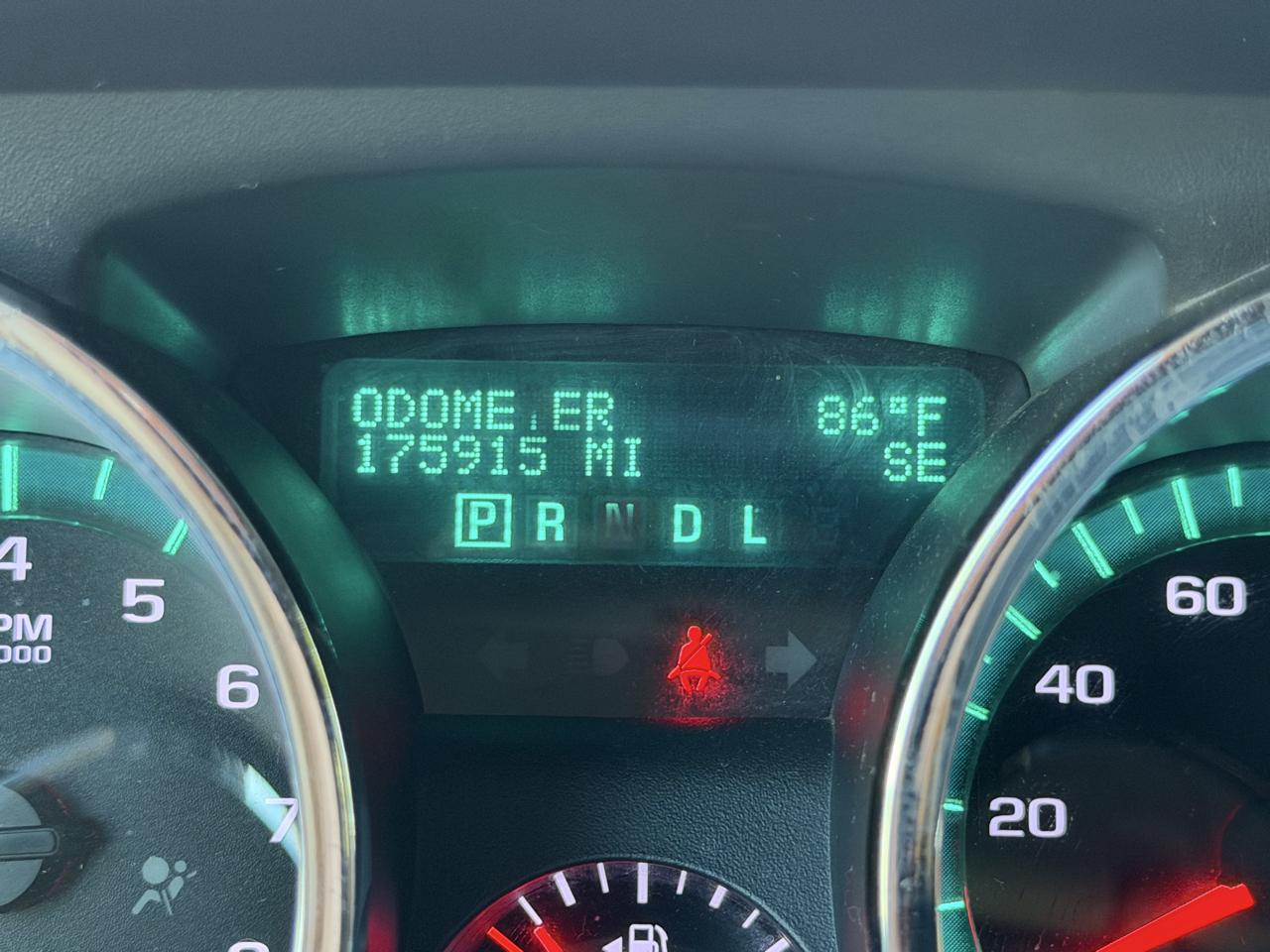 Chevrolet Traverse LT FWD 2011