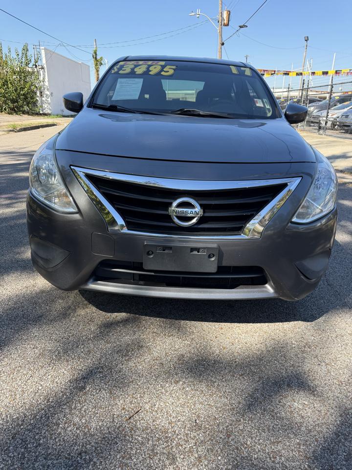 Nissan Versa 1.6 S 5M 2017