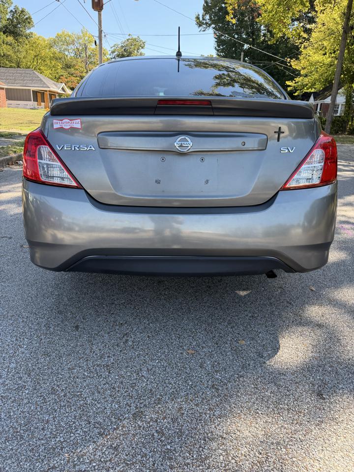 Nissan Versa 1.6 S 5M 2017
