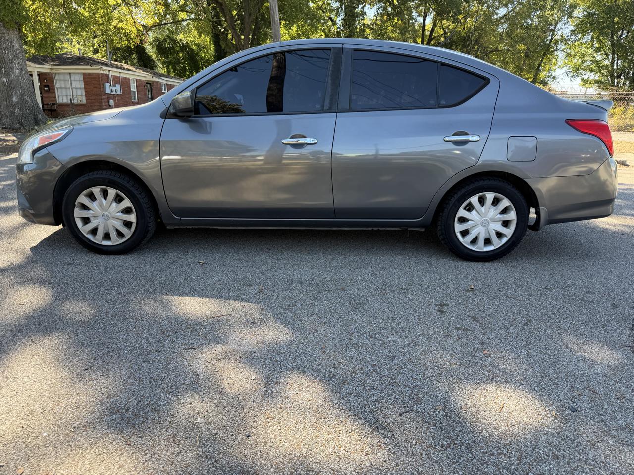 Nissan Versa 1.6 S 5M 2017