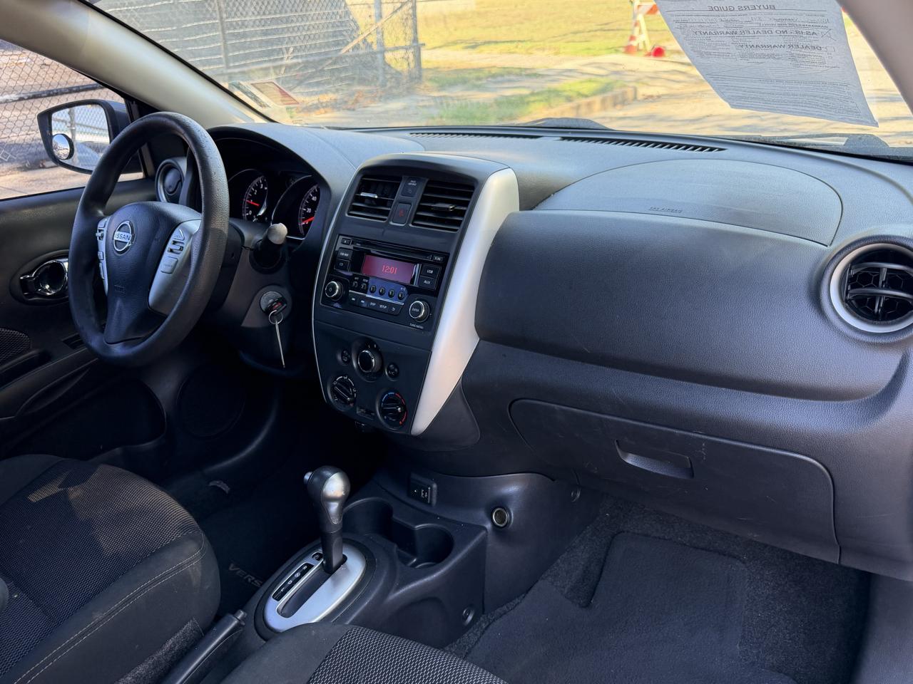 Nissan Versa 1.6 S 5M 2017