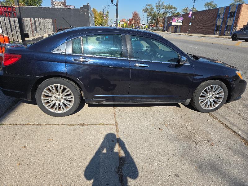 2011 Chrysler 200 Touring