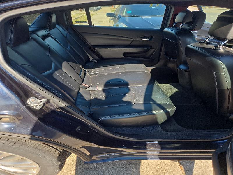 Chrysler 200 Touring 2011