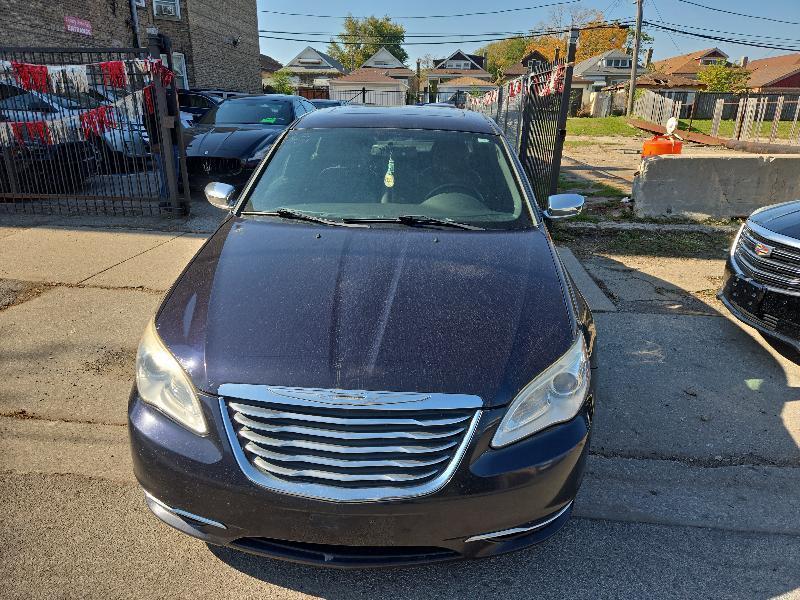 Chrysler 200 Touring 2011