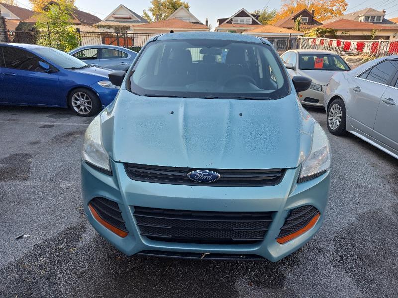 Ford Escape S FWD 2013