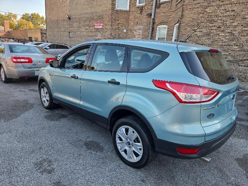 Ford Escape S FWD 2013