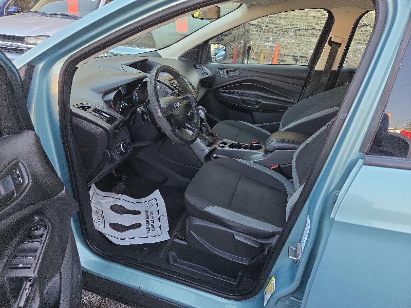 Ford Escape S FWD 2013