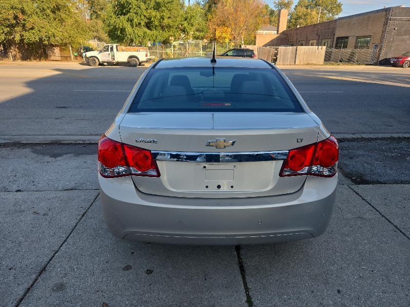 Chevrolet Cruze 1LT 2011