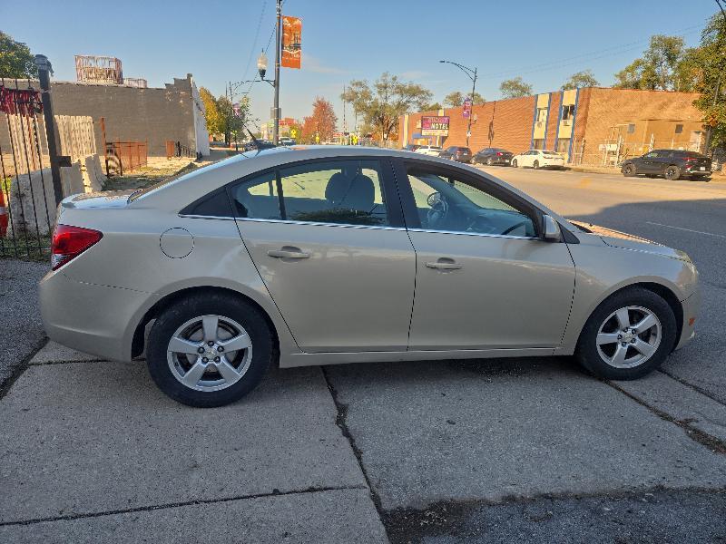 Chevrolet Cruze 1LT 2011