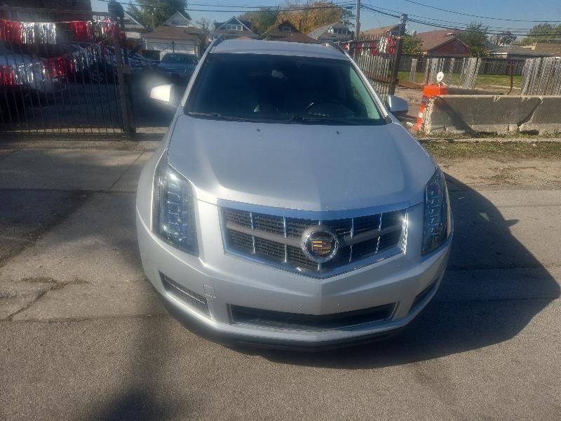 Cadillac SRX Base 2012
