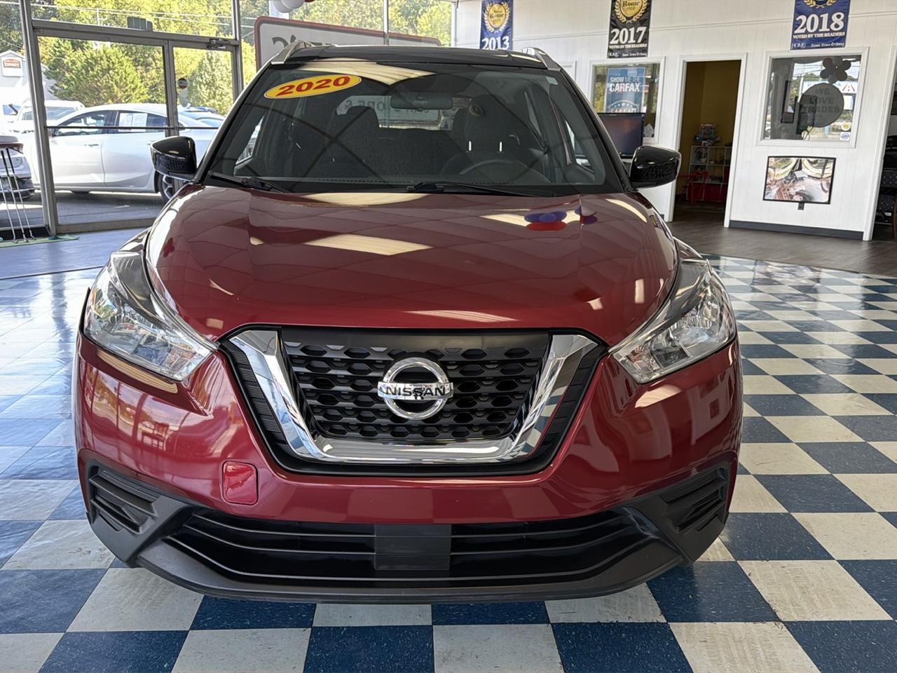 Nissan Kicks photo 2