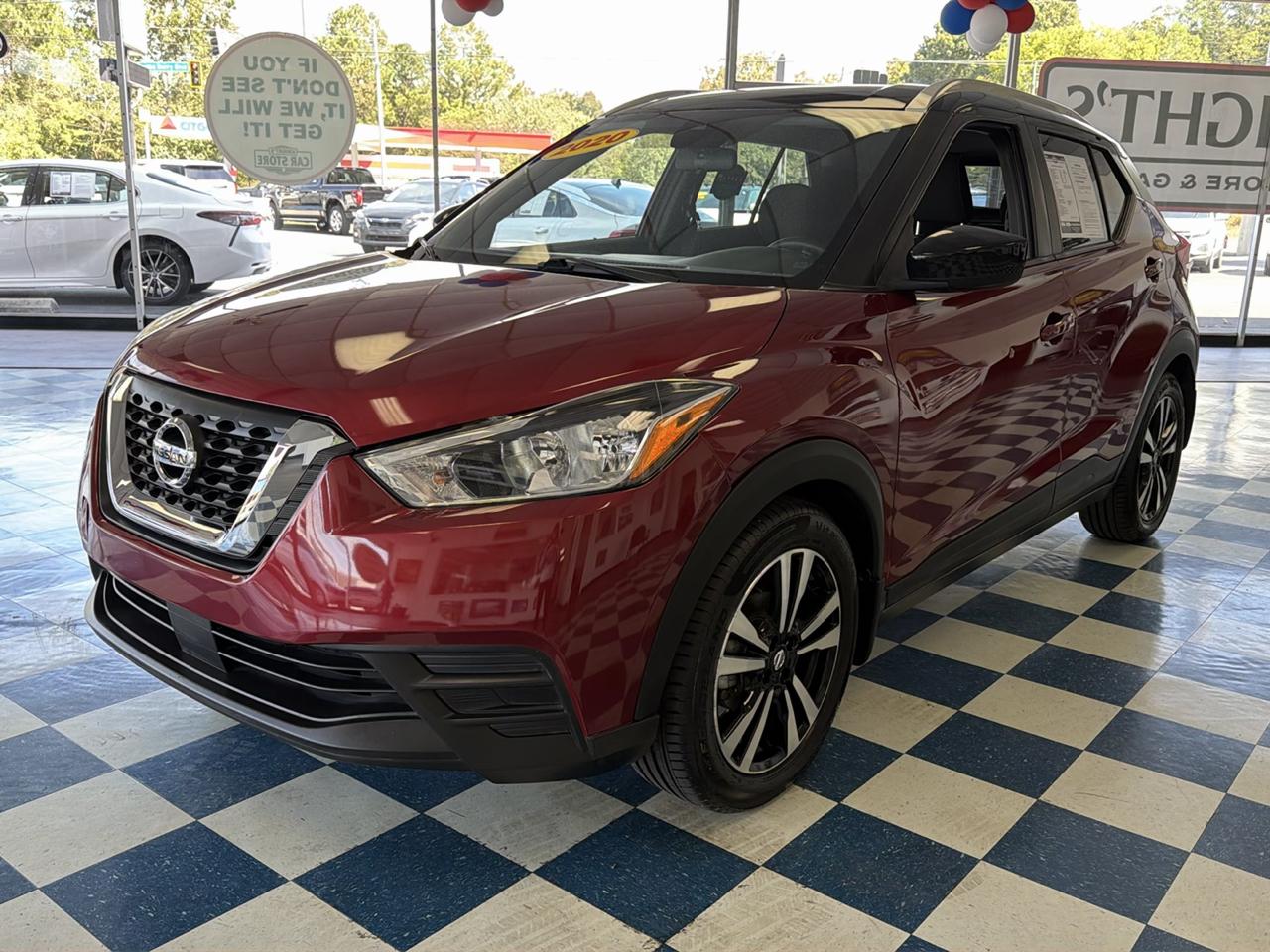 Nissan Kicks photo 3