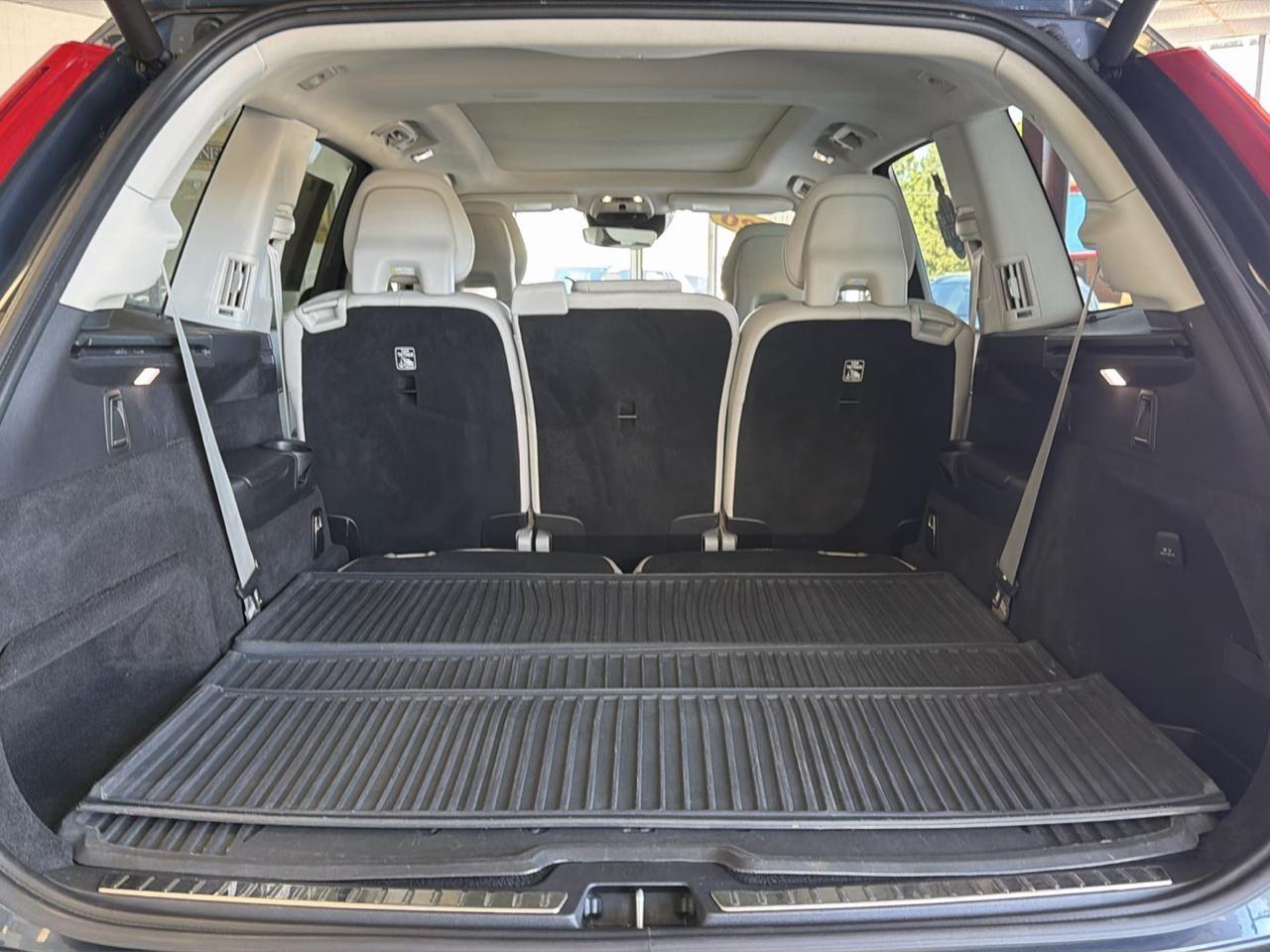 Volvo XC90 T6 Momentum AWD 2020