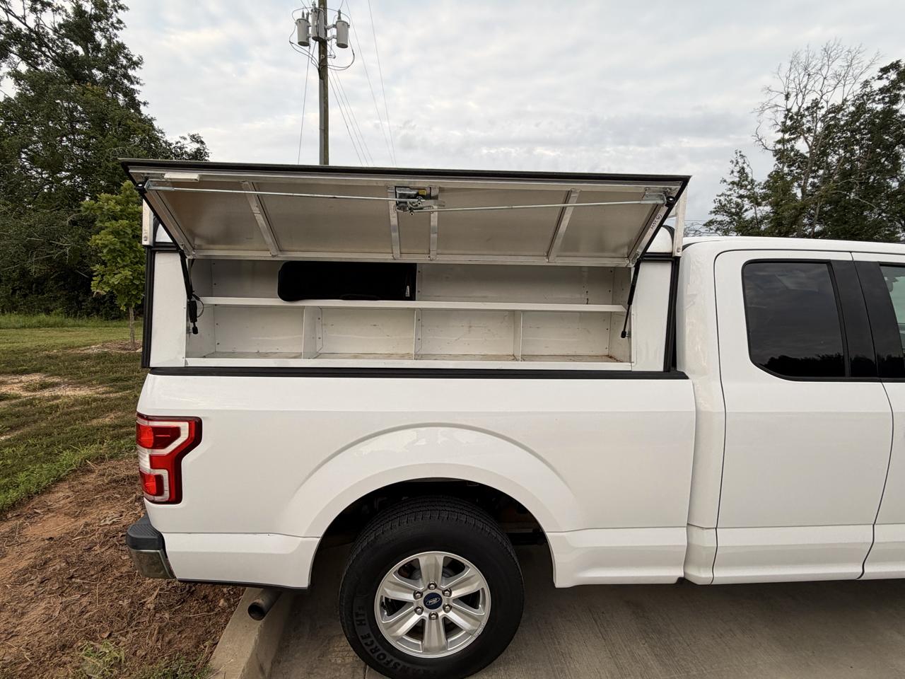 Ford F-150 Lariat 2WD SuperCab 8' Box 2019