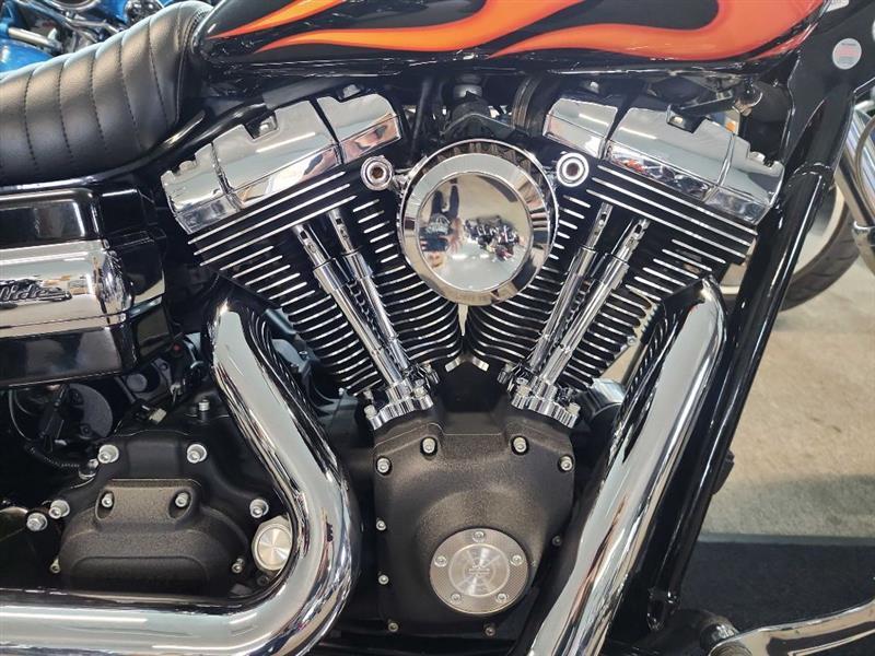 Harley-Davidson Dyna Wide Glide  2011