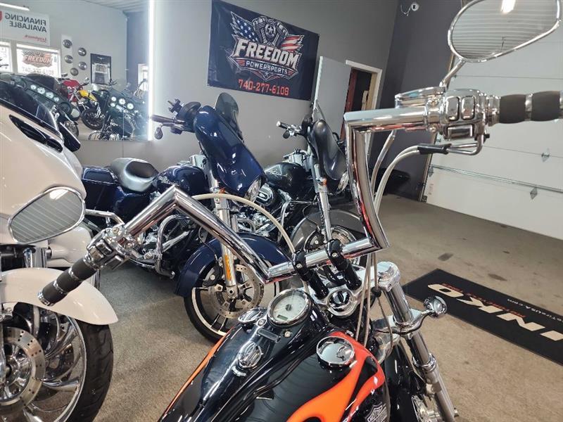 Harley-Davidson Dyna Wide Glide  2011