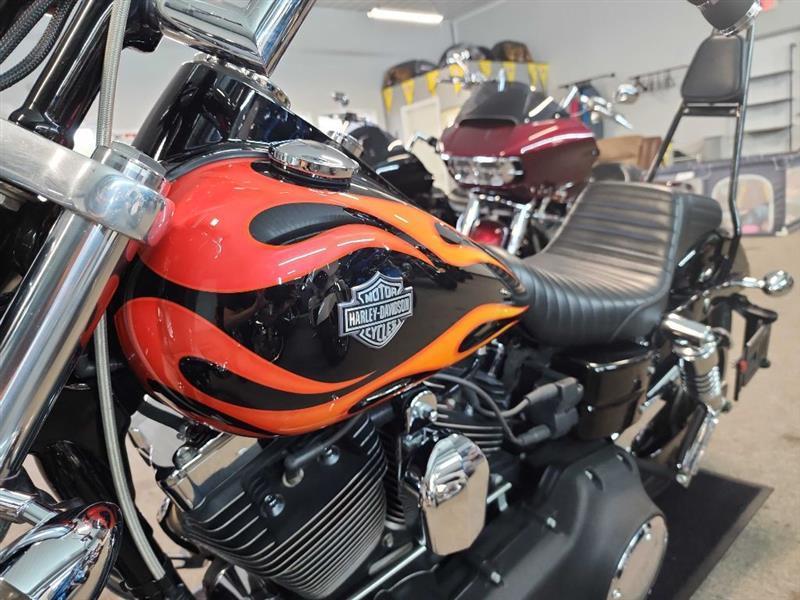 Harley-Davidson Dyna Wide Glide  2011