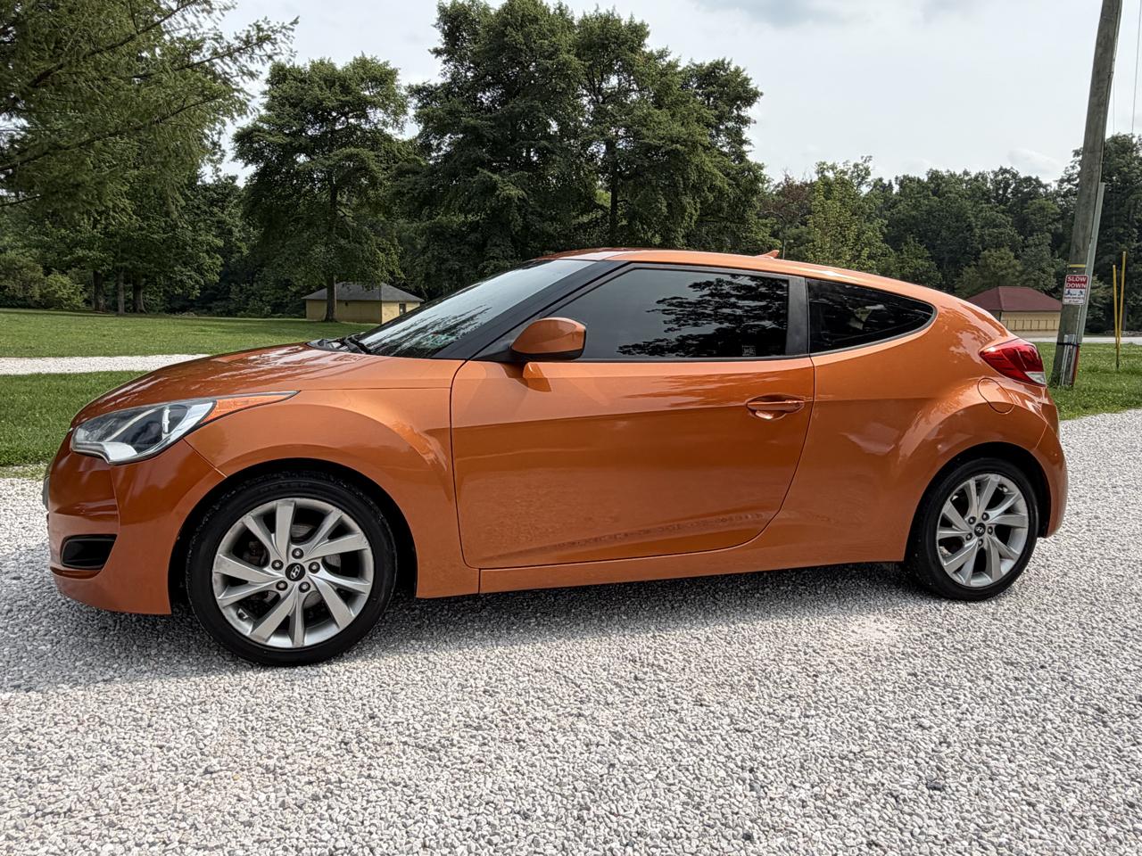  2016 Hyundai Veloster FWD with Yellow Accent Interior   