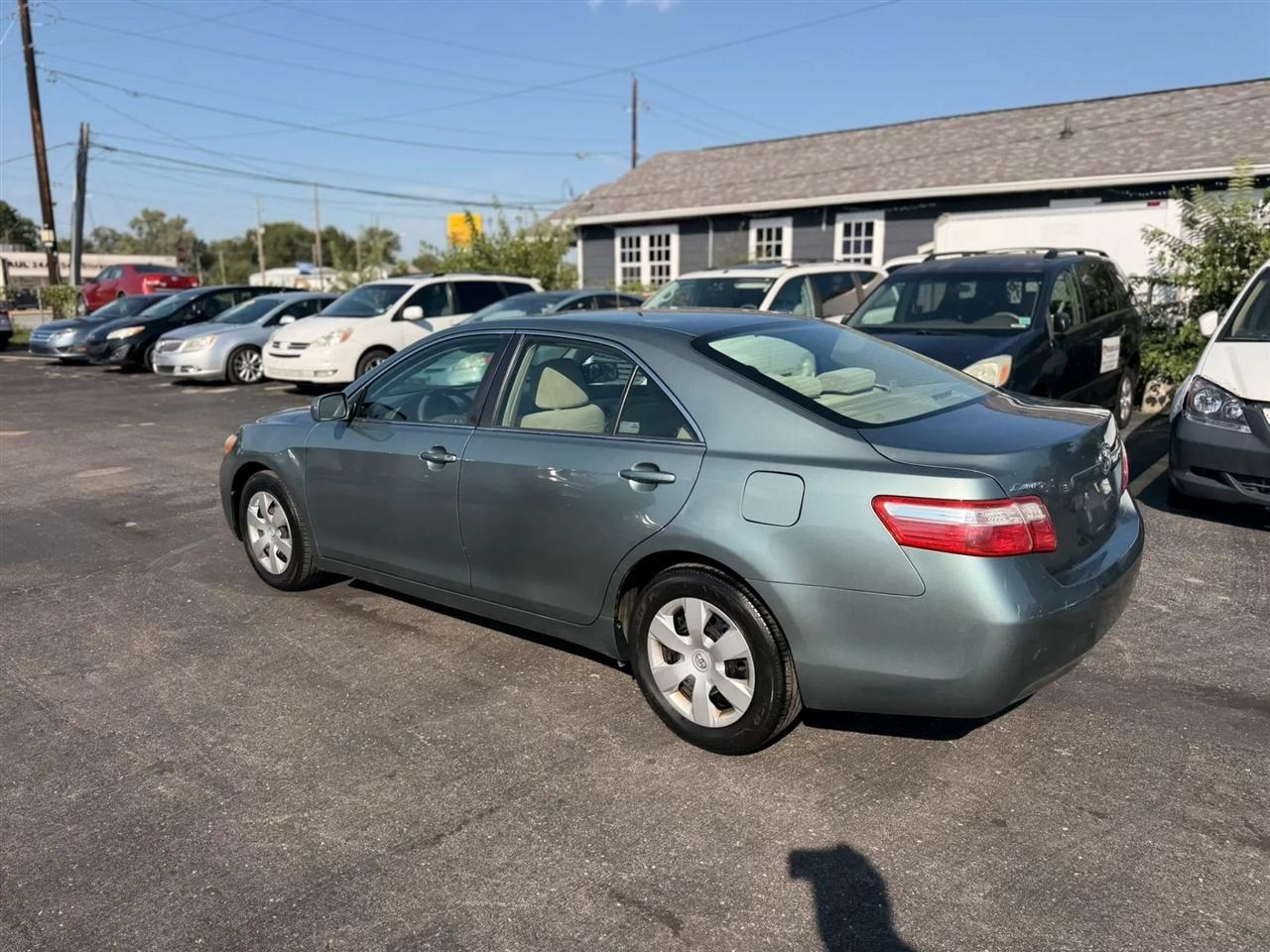 Toyota Camry XLE 5-Spd AT 2009