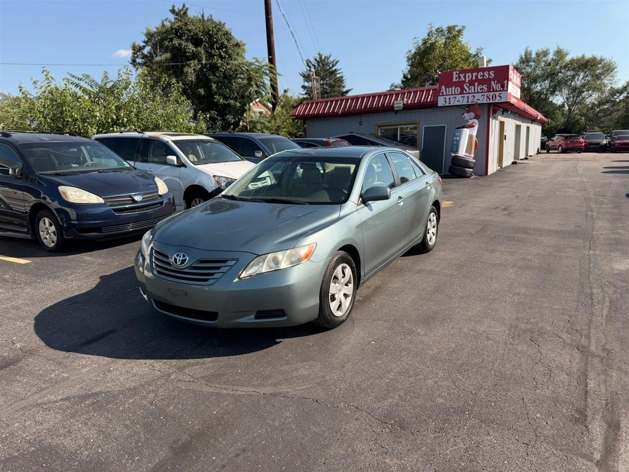 Toyota Camry XLE 5-Spd AT 2009