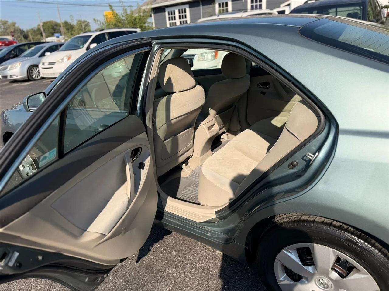 Toyota Camry XLE 5-Spd AT 2009