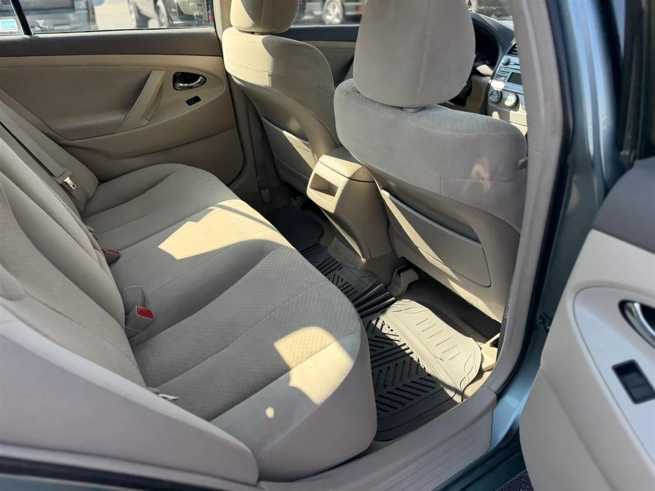 Toyota Camry XLE 5-Spd AT 2009