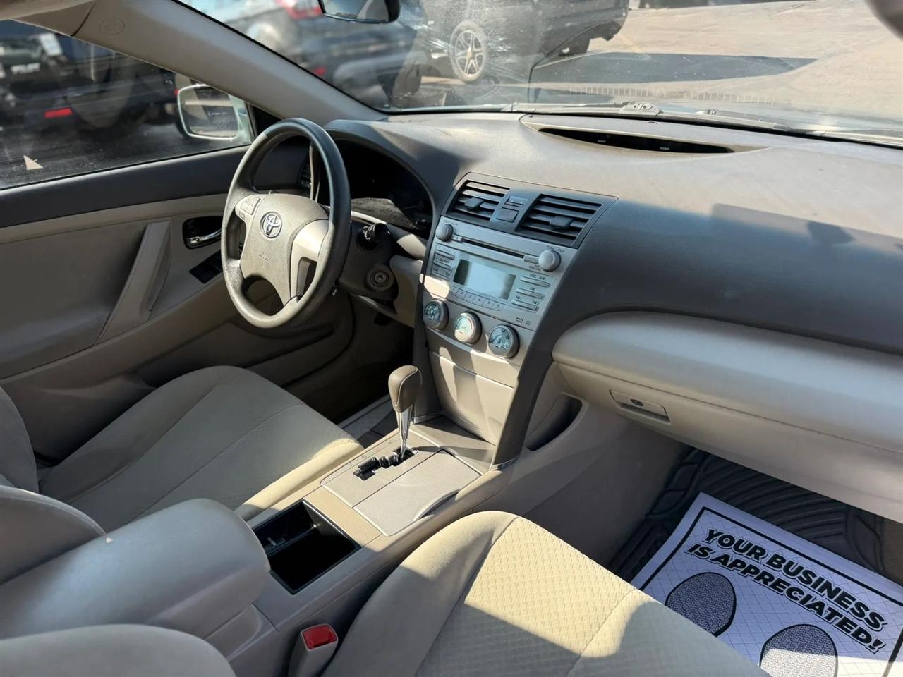 Toyota Camry XLE 5-Spd AT 2009