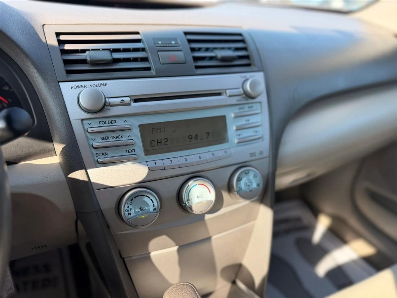 Toyota Camry XLE 5-Spd AT 2009