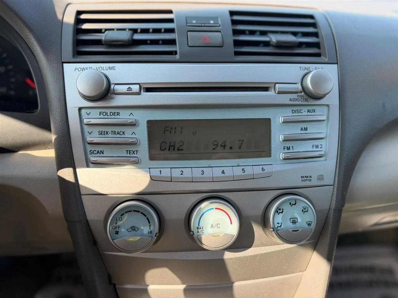 Toyota Camry XLE 5-Spd AT 2009