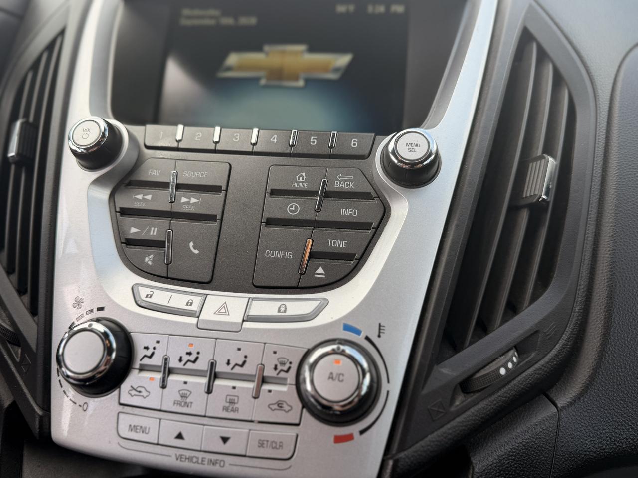 Chevrolet Equinox 1LT 2WD 2012