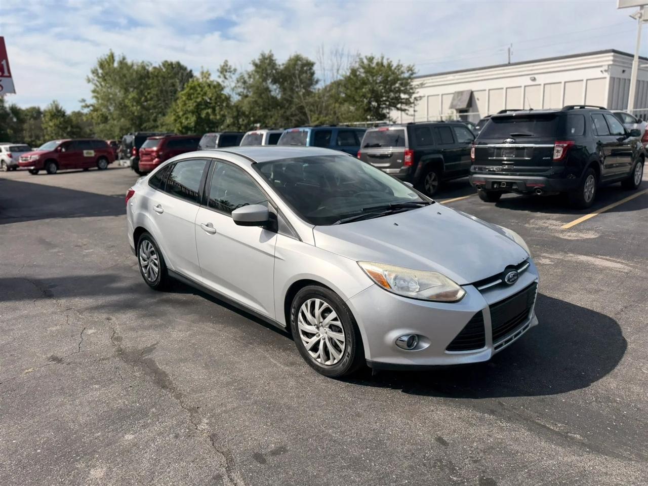 Ford Focus SE Sedan 2012