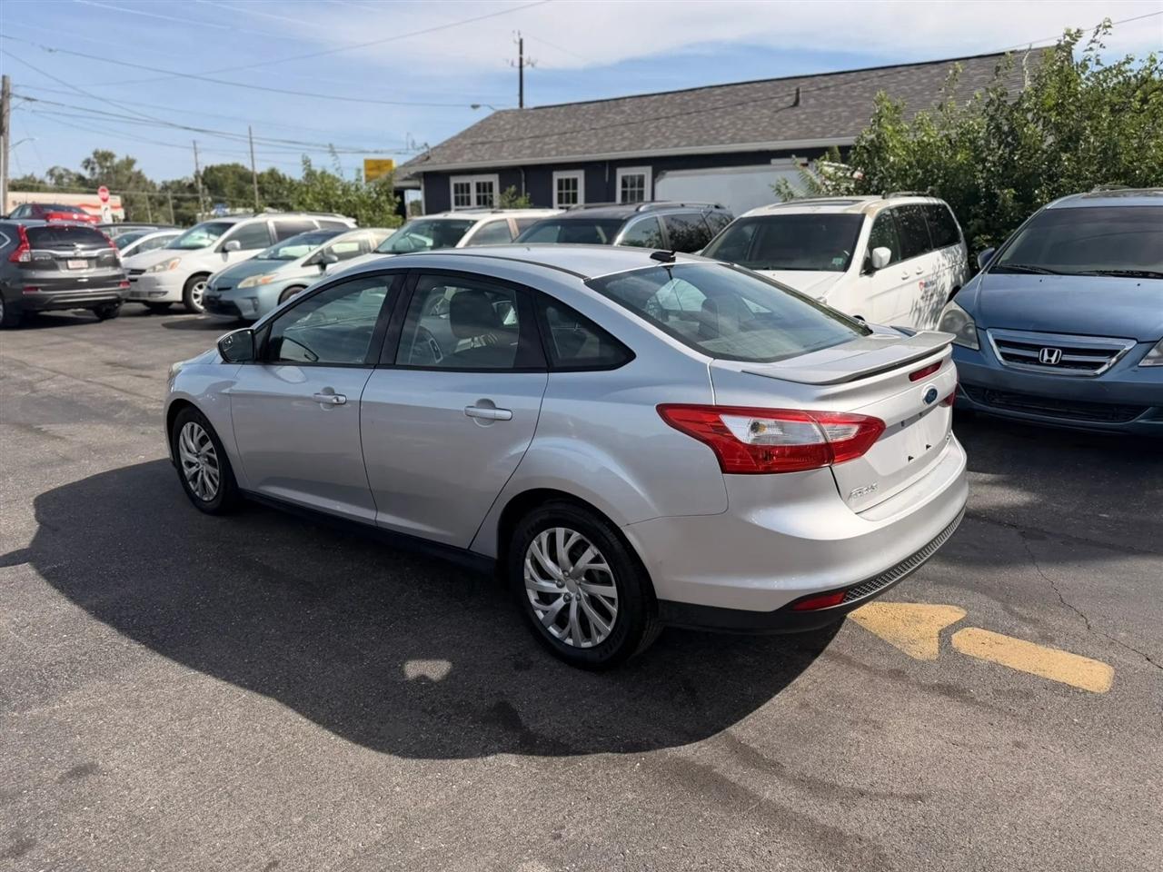 Ford Focus SE Sedan 2012