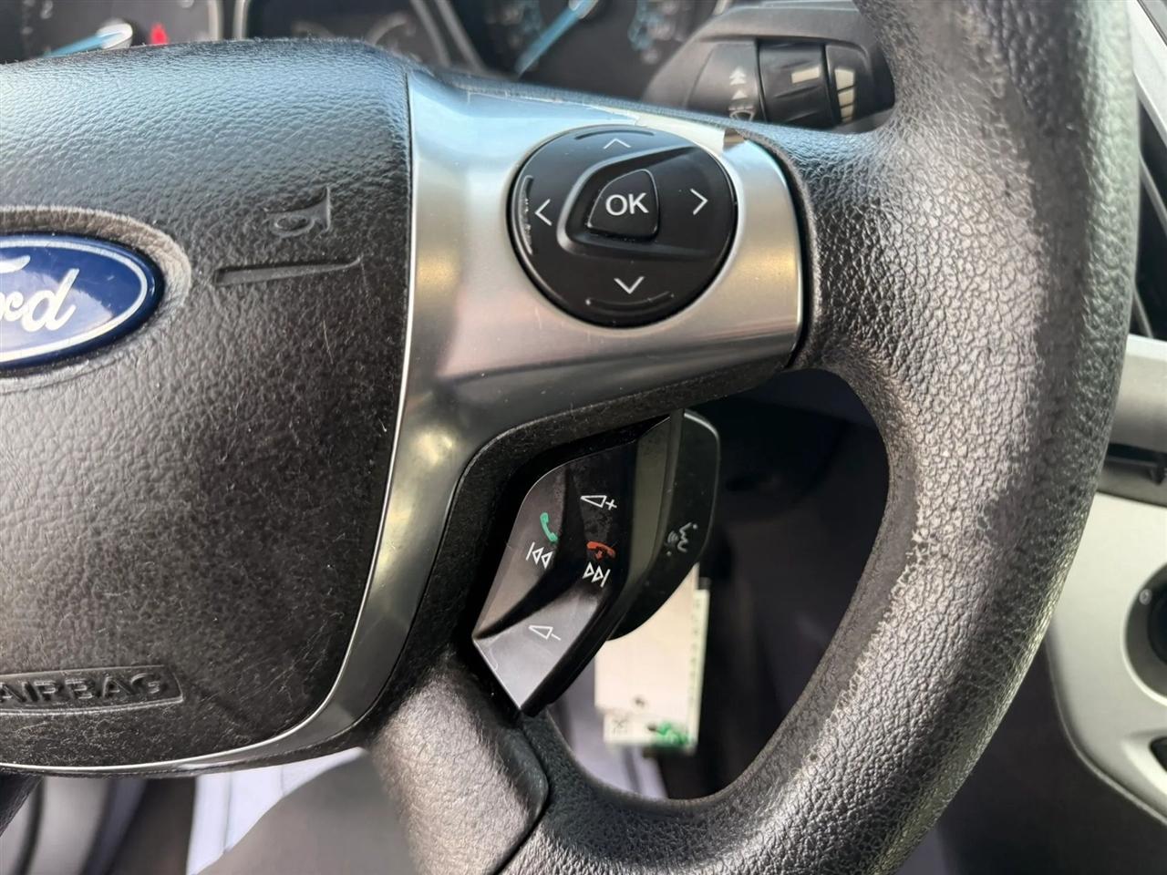 Ford Focus SE Sedan 2012