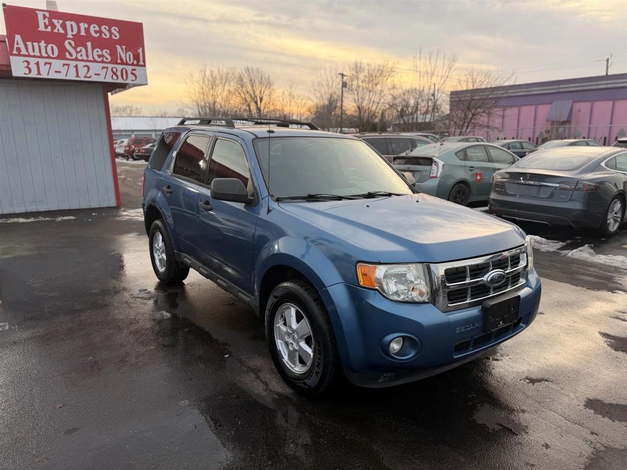 Ford Escape XLT FWD I4 2009