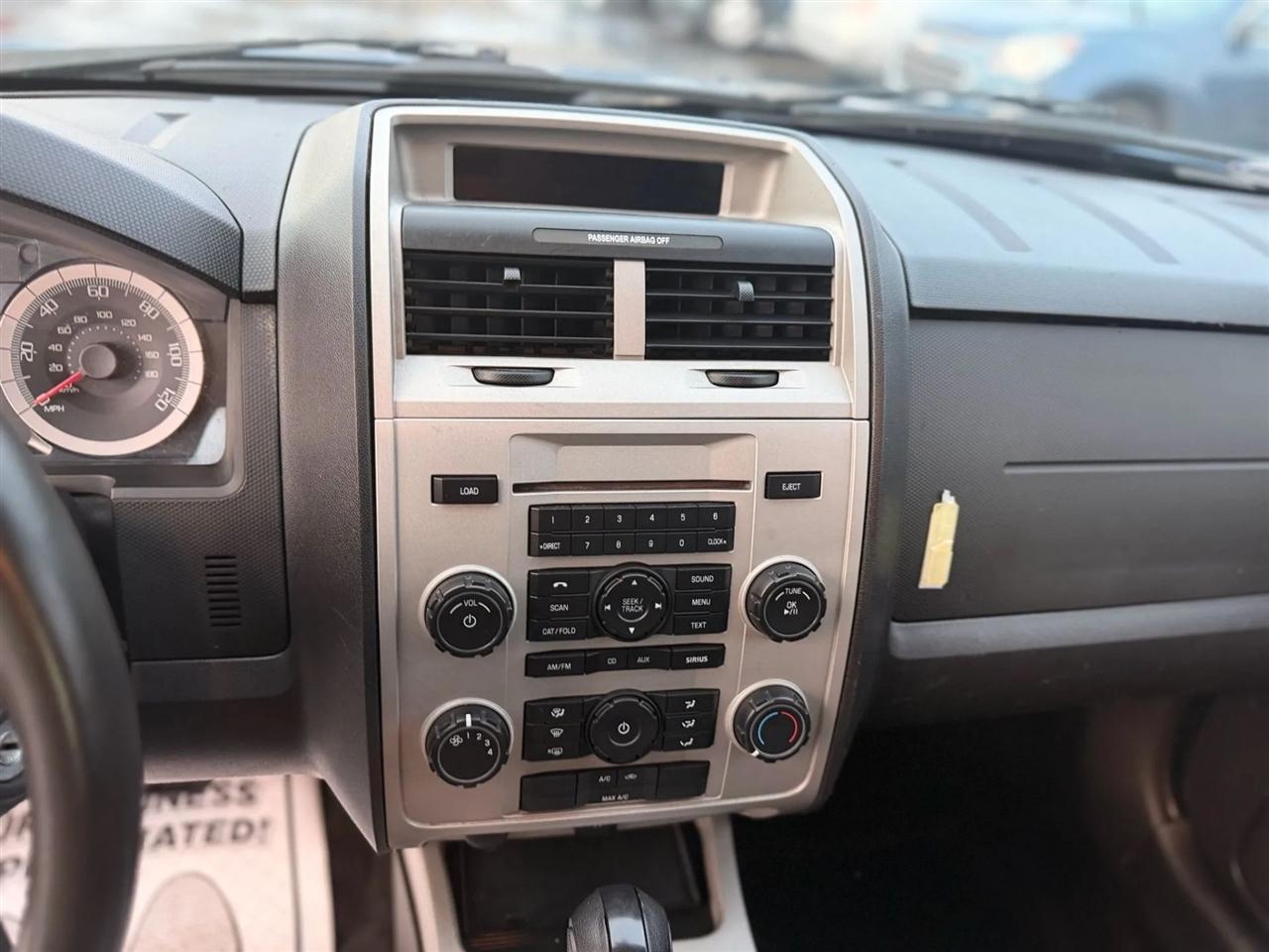 Ford Escape XLT FWD I4 2009