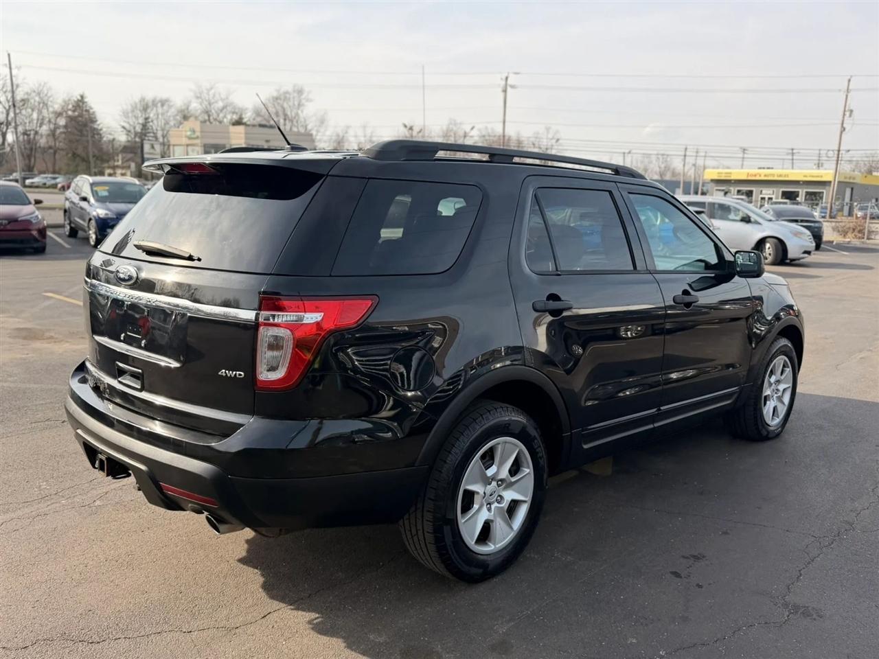 Ford Explorer Base 4WD 2014