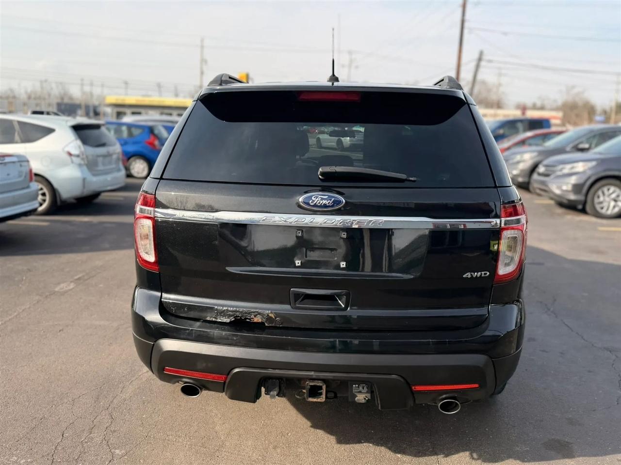 Ford Explorer Base 4WD 2014