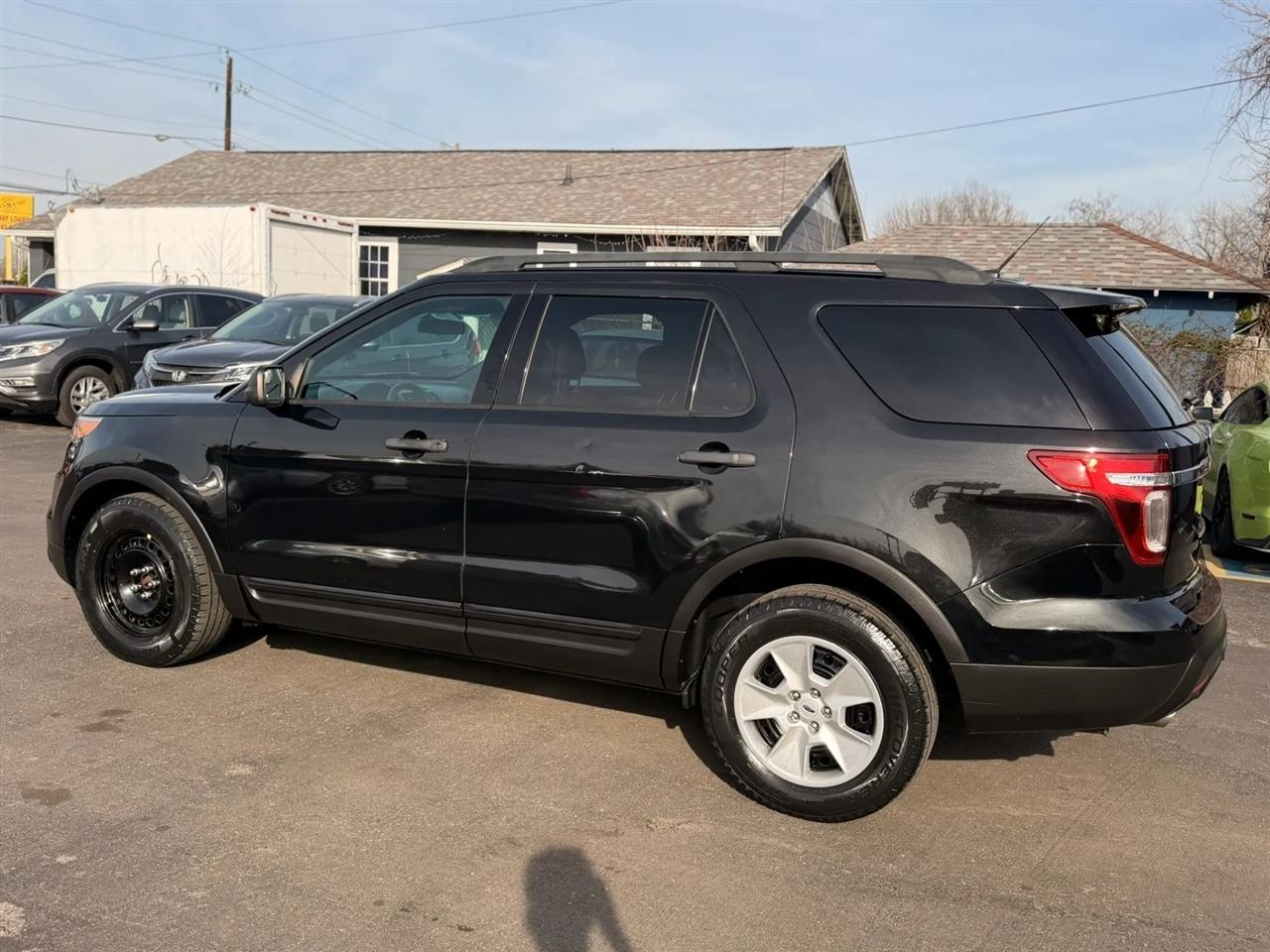 Ford Explorer Base 4WD 2014