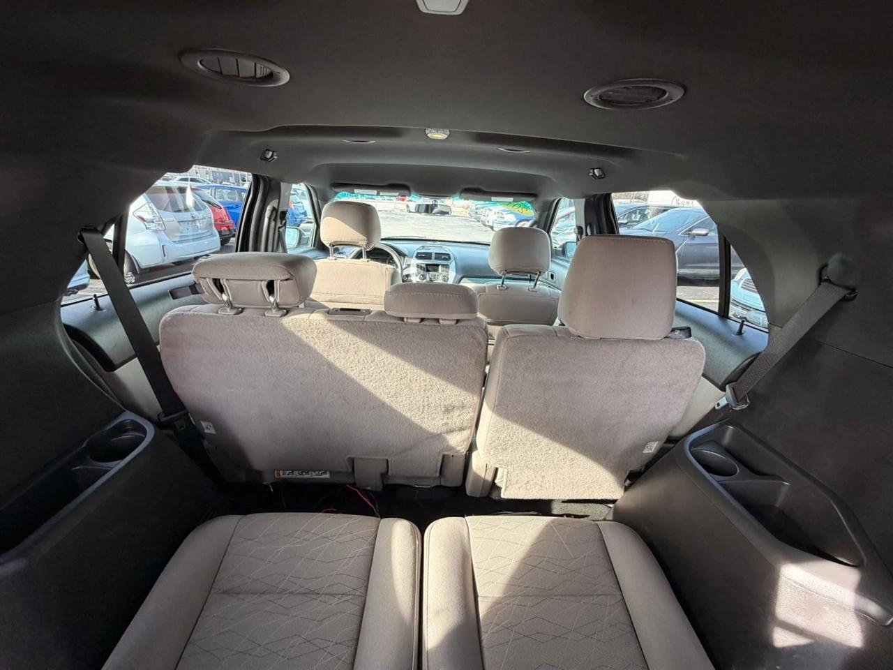 Ford Explorer Base 4WD 2014
