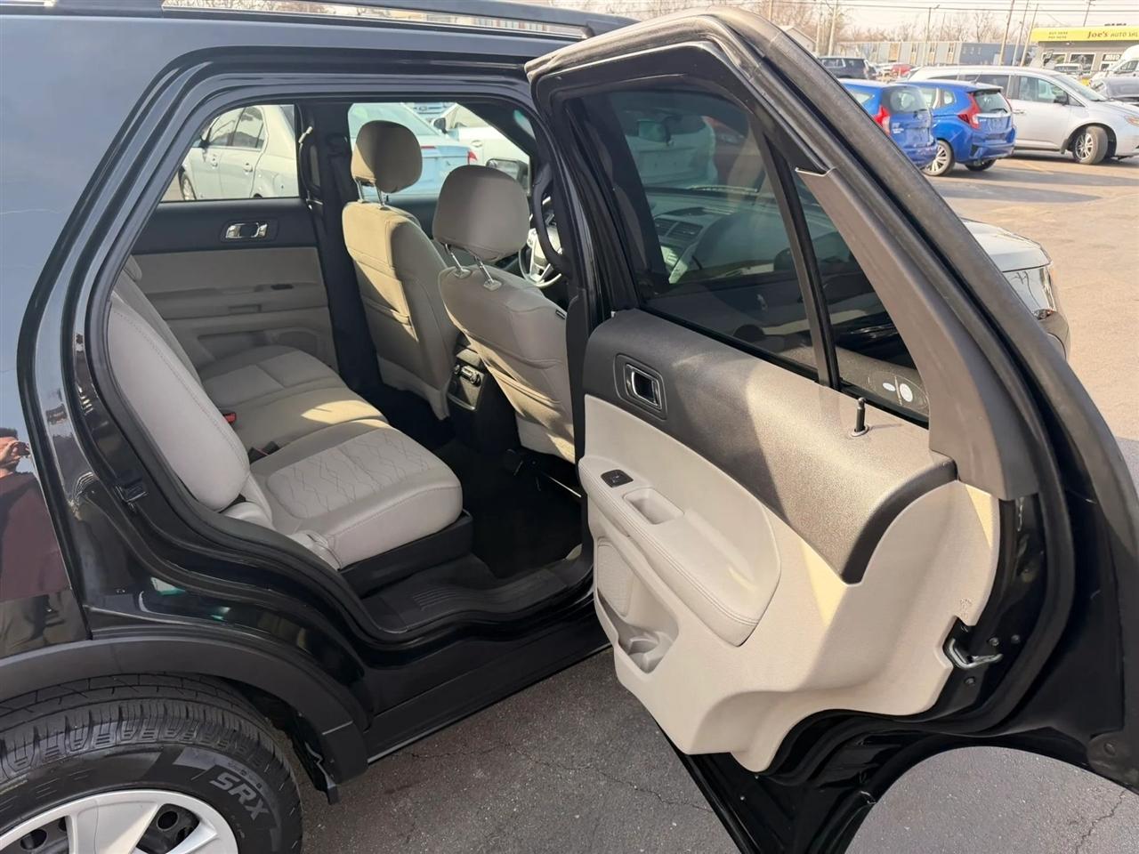 Ford Explorer Base 4WD 2014