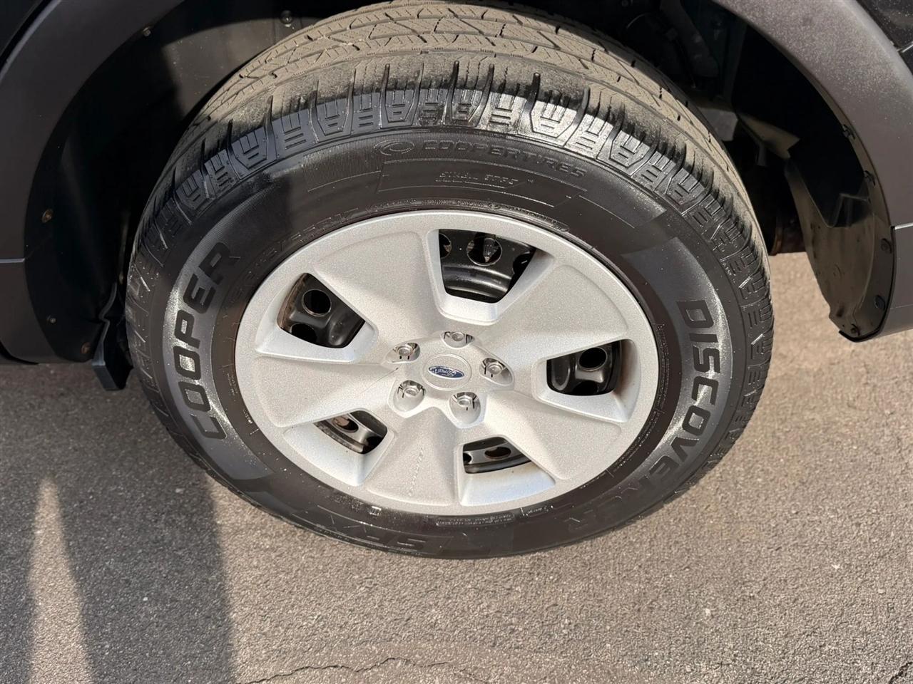 Ford Explorer Base 4WD 2014