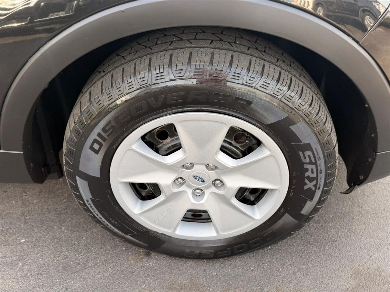 Ford Explorer Base 4WD 2014