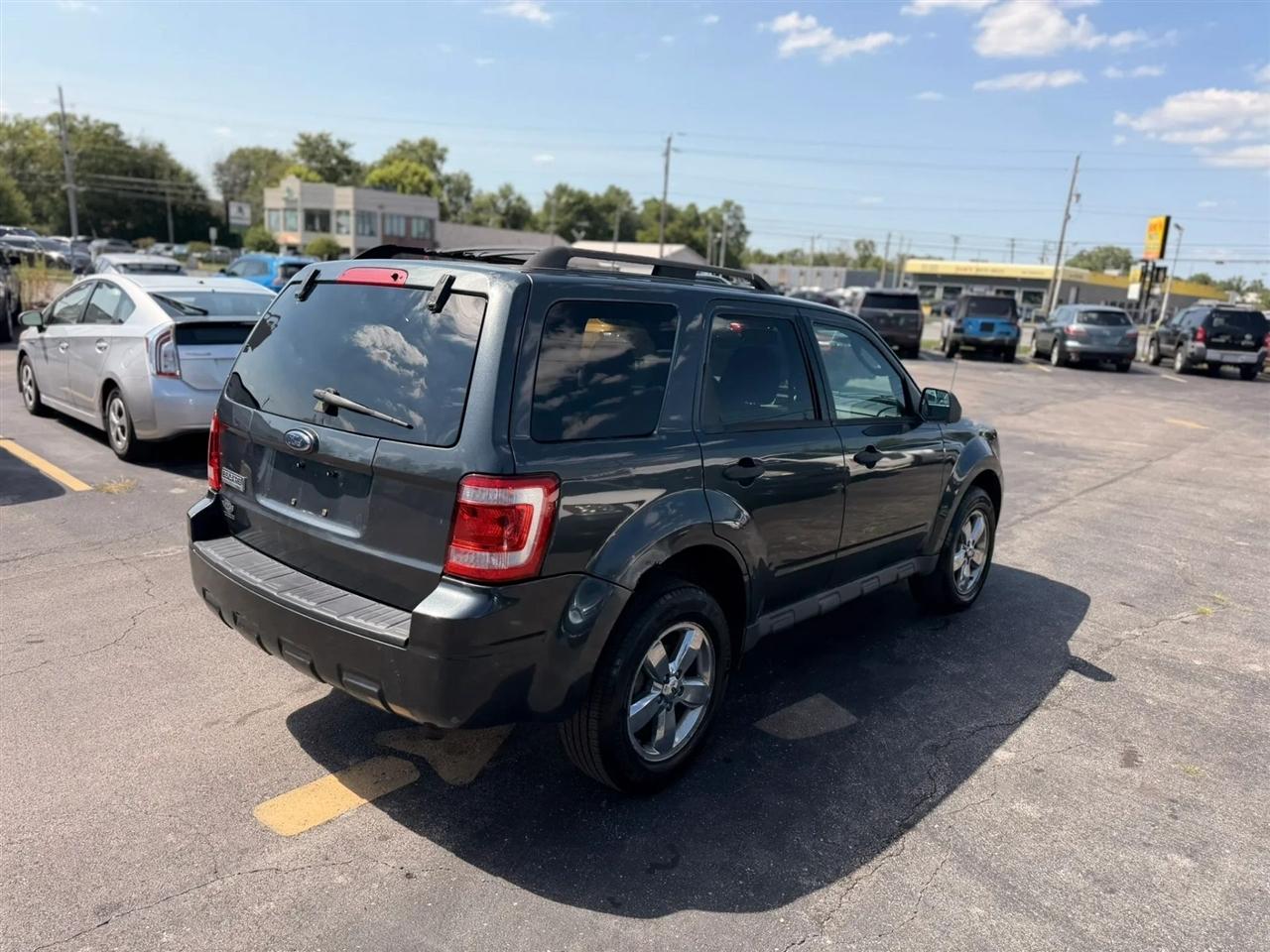Ford Escape XLT FWD V6 2009