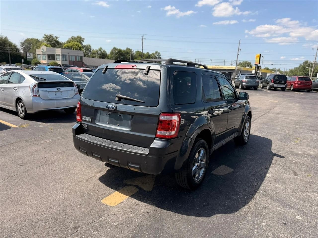 Ford Escape XLT FWD V6 2009