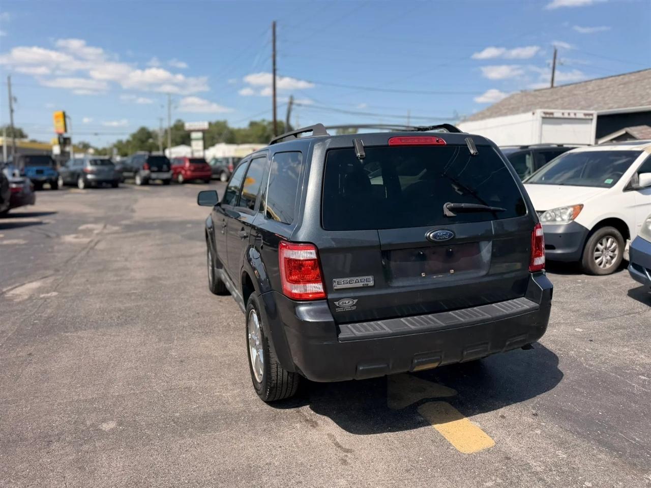 Ford Escape XLT FWD V6 2009