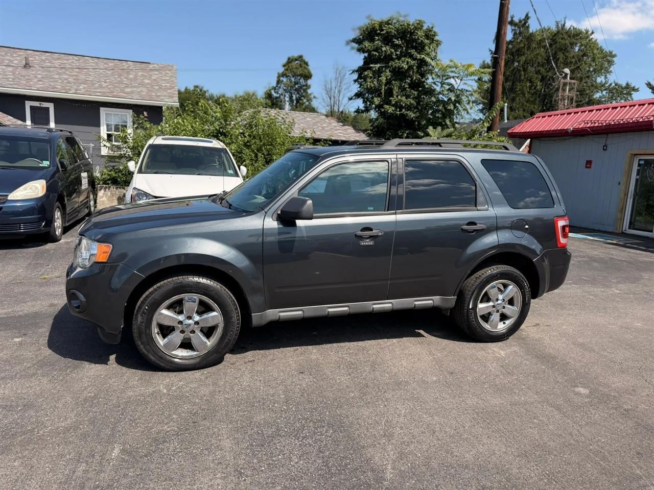 Ford Escape XLT FWD V6 2009