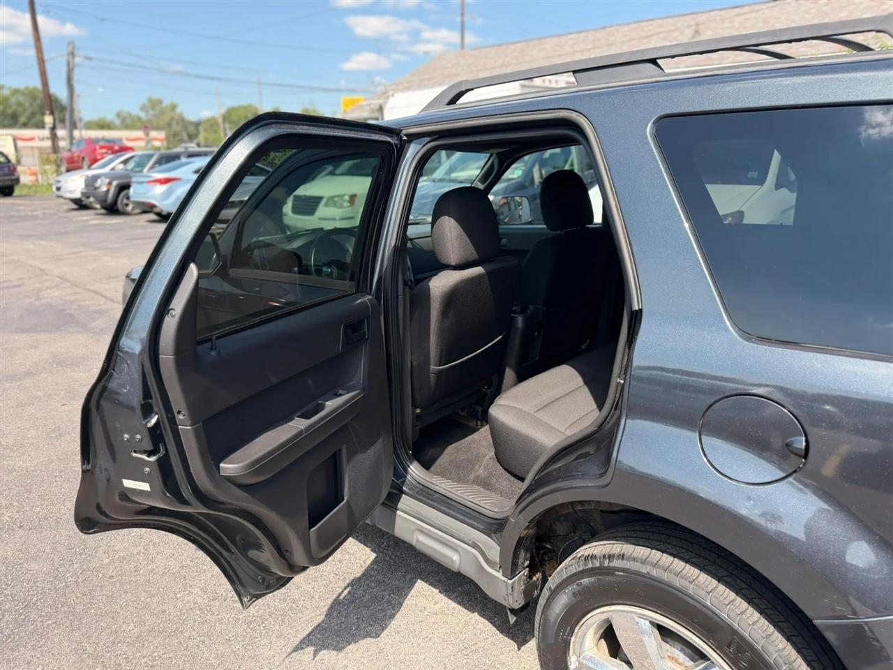 Ford Escape XLT FWD V6 2009