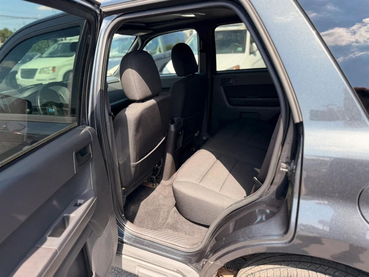 Ford Escape XLT FWD V6 2009