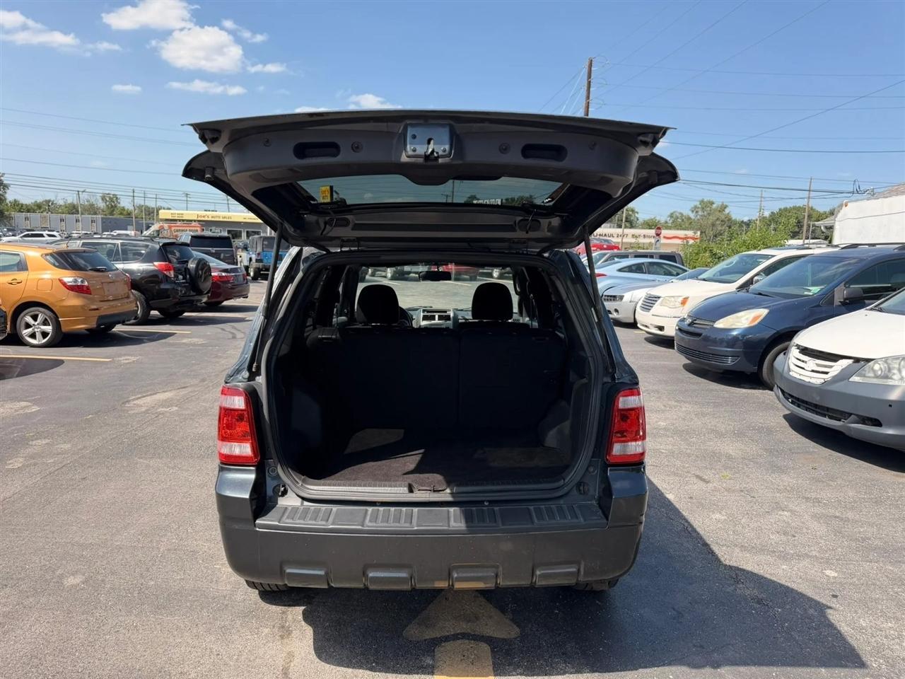 Ford Escape XLT FWD V6 2009